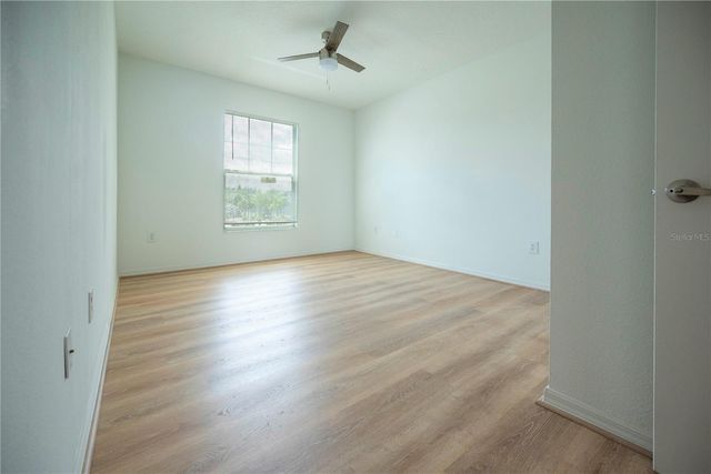 5554 METROWEST BOULEVARD 4-211, Orlando, FL 32811