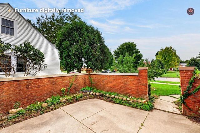 7725 27th AVENUE, Kenosha, WI 53143
