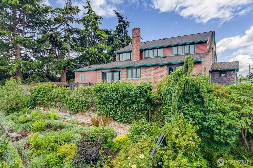 1223 Garfield, Port Townsend, WA 98368