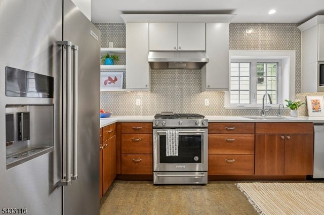 108 Oakview Ave, Maplewood Twp., NJ 07040