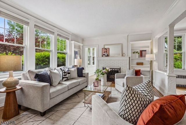 108 Oakview Ave, Maplewood Twp., NJ 07040