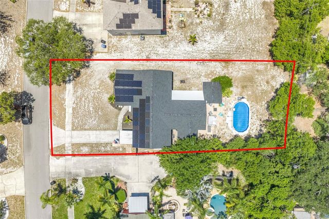 687 JASMINE WAY S, St Petersburg, FL 33705