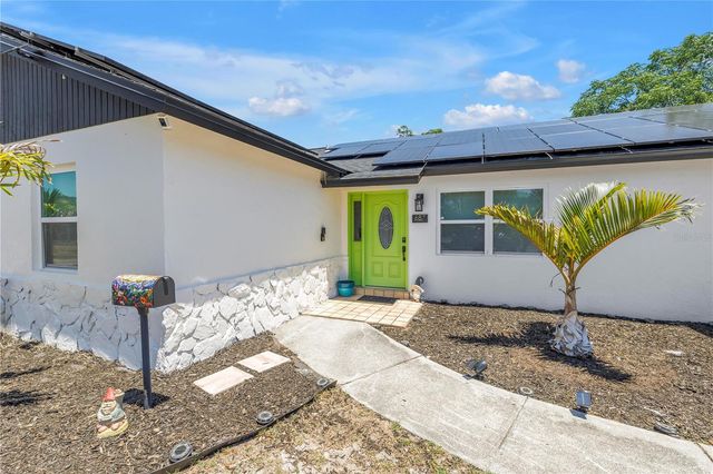 687 JASMINE WAY S, St Petersburg, FL 33705