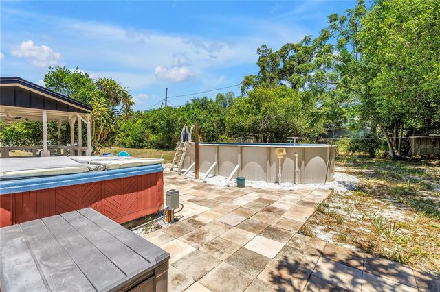 687 JASMINE WAY S, St Petersburg, FL 33705