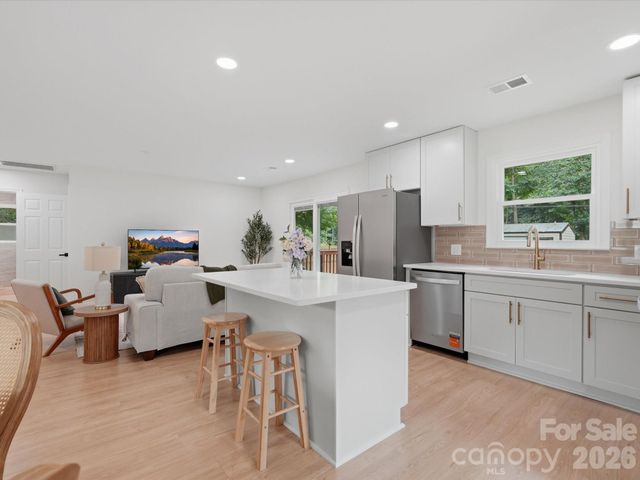 1517 Chandler Place, Lancaster, SC 29720