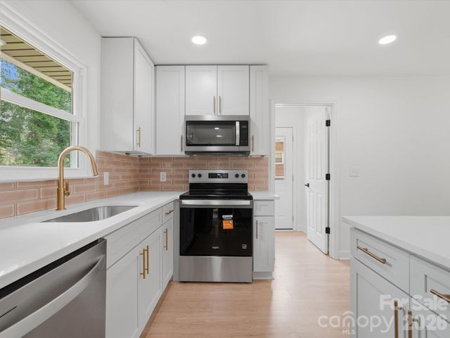 1517 Chandler Place, Lancaster, SC 29720