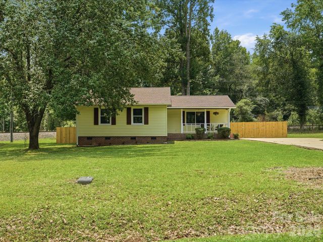 1517 Chandler Place, Lancaster, SC 29720
