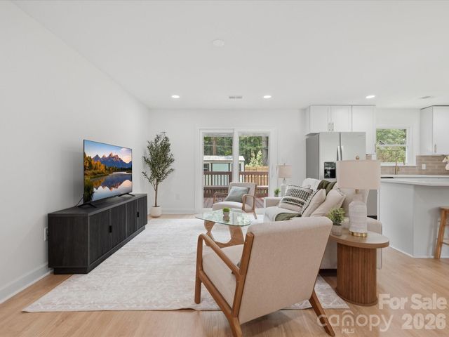 1517 Chandler Place, Lancaster, SC 29720