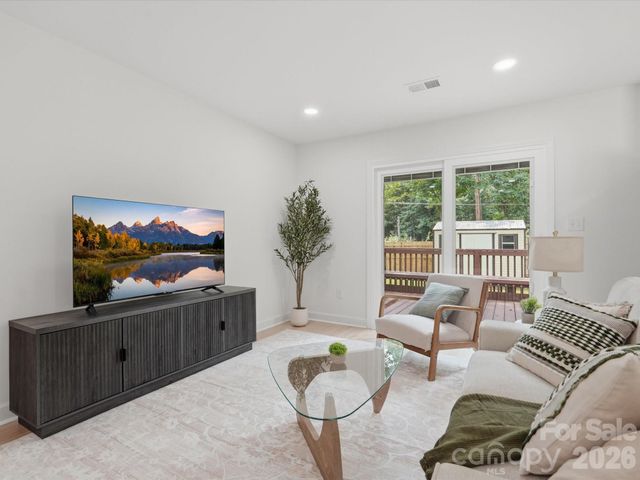 1517 Chandler Place, Lancaster, SC 29720