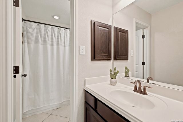2707 LADERA BND, San Antonio, TX 78261