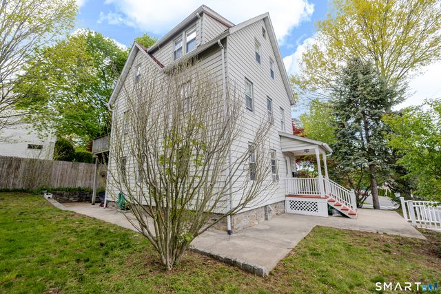192 Knickerbocker Avenue, Stamford, CT 06907
