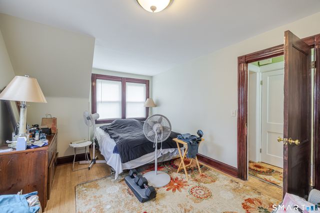 192 Knickerbocker Avenue, Stamford, CT 06907