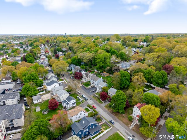 192 Knickerbocker Avenue, Stamford, CT 06907