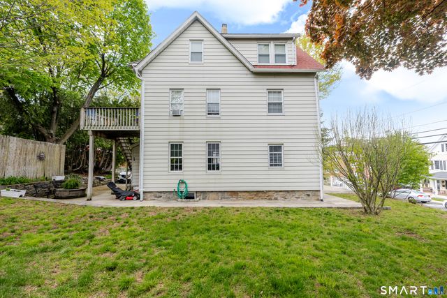 192 Knickerbocker Avenue, Stamford, CT 06907