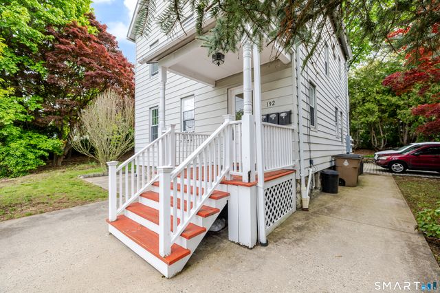 192 Knickerbocker Avenue, Stamford, CT 06907