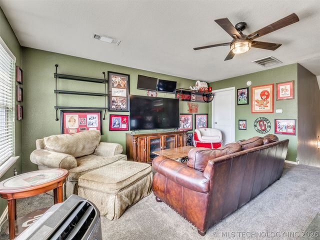 516 S 62nd Street, Broken Arrow, OK 74014