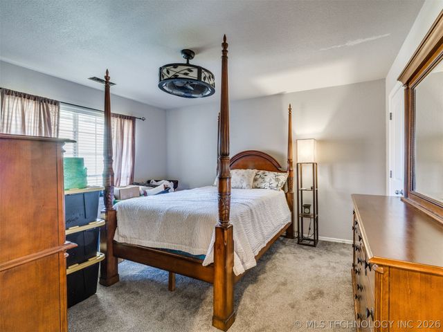 516 S 62nd Street, Broken Arrow, OK 74014