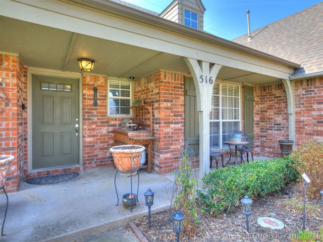 516 S 62nd Street, Broken Arrow, OK 74014