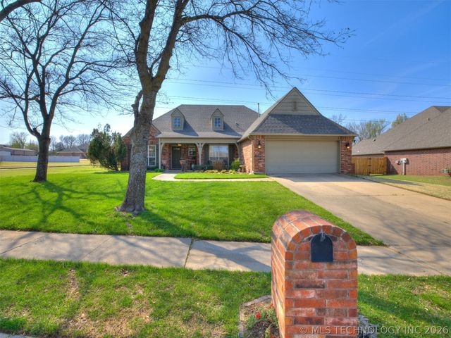 516 S 62nd Street, Broken Arrow, OK 74014