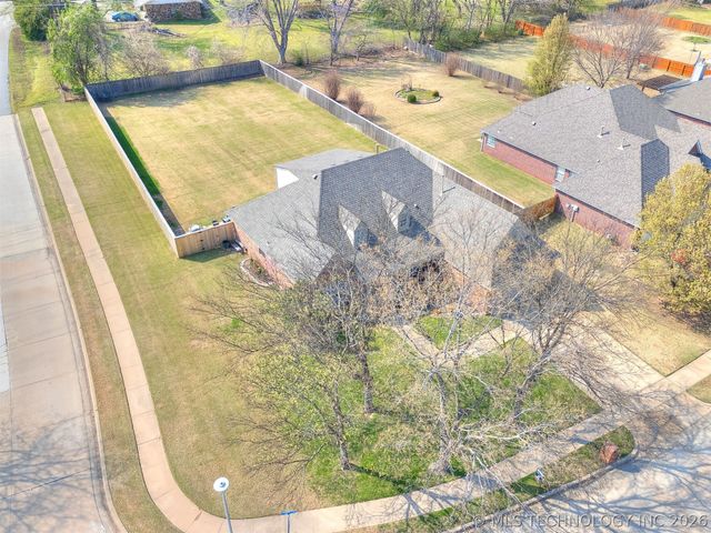 516 S 62nd Street, Broken Arrow, OK 74014