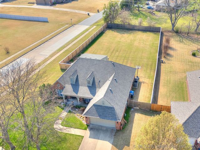 516 S 62nd Street, Broken Arrow, OK 74014