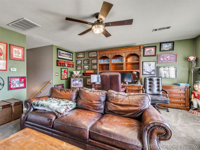 516 S 62nd Street, Broken Arrow, OK 74014