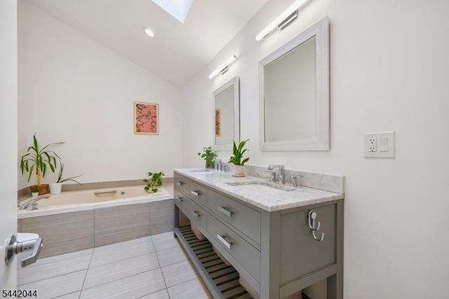 621 Mountain Dr, South Orange Village Twp., NJ 07079