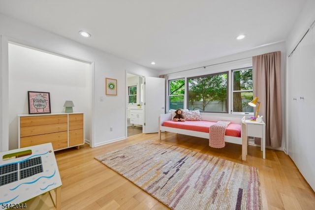 621 Mountain Dr, South Orange Village Twp., NJ 07079