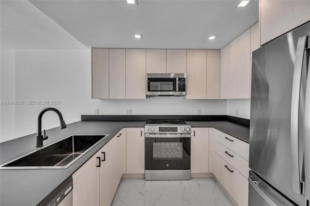 345 Ocean Dr 508, Miami Beach, FL 33139