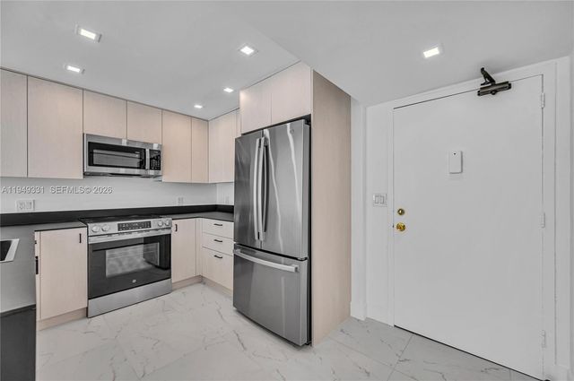 345 Ocean Dr 508, Miami Beach, FL 33139