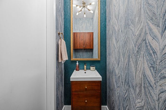 2214 Allen Street A, Dallas, TX 75204