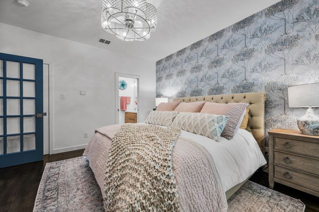 2214 Allen Street A, Dallas, TX 75204