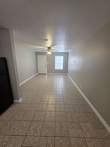 535 Lafayette Rd Apt G1, Clarksville, TN 37042