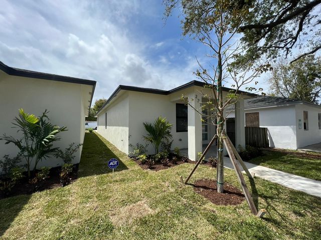 227 N E Street, Lake Worth Beach, FL 33460