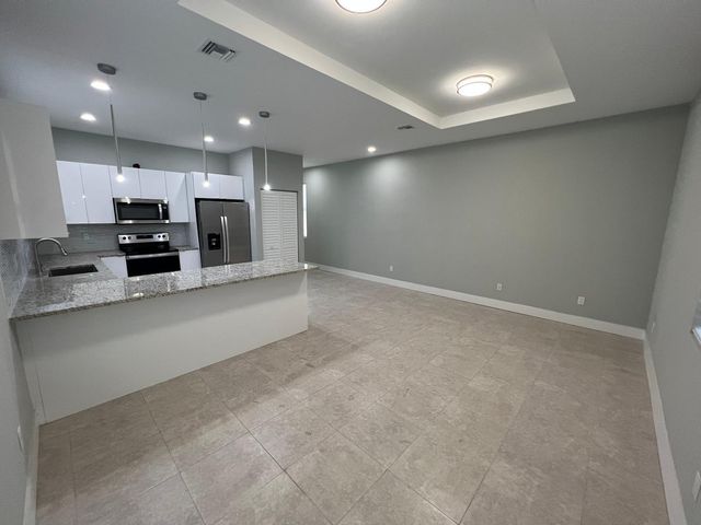 227 N E Street, Lake Worth Beach, FL 33460