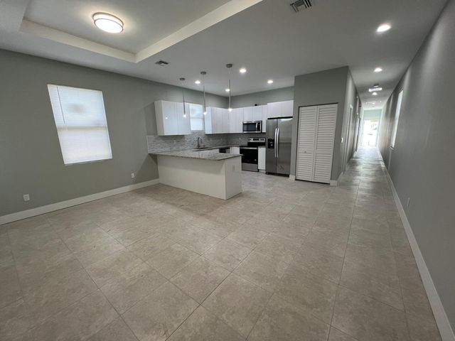 227 N E Street, Lake Worth Beach, FL 33460