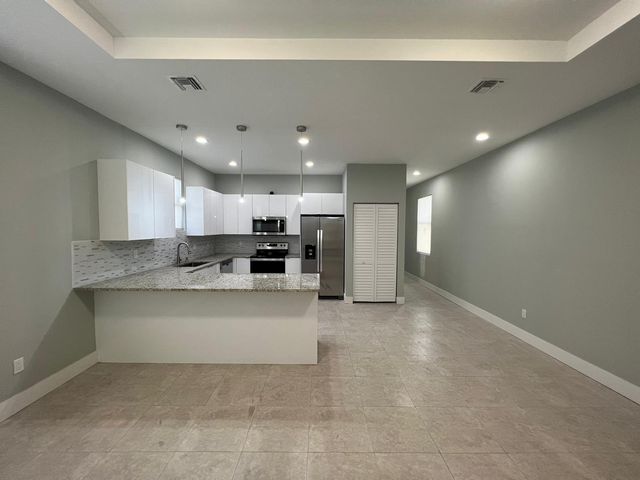 227 N E Street, Lake Worth Beach, FL 33460