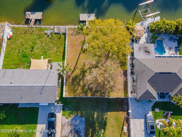 13916 Berkowitz Avenue, Hudson, FL 34667