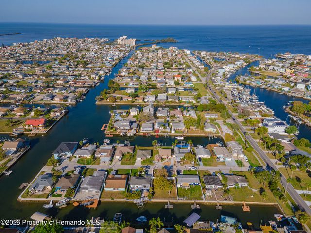 13916 Berkowitz Avenue, Hudson, FL 34667