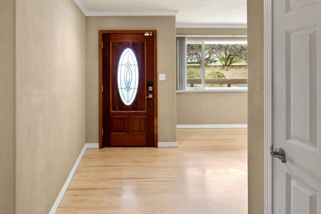 252 Poet Smith Dr, Auburn, CA 95603