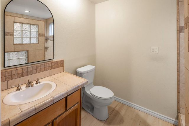 252 Poet Smith Dr, Auburn, CA 95603