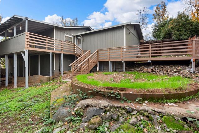252 Poet Smith Dr, Auburn, CA 95603