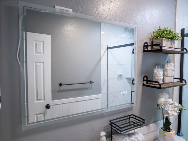 3303 Flamingo Drive, Victoria, TX 77901