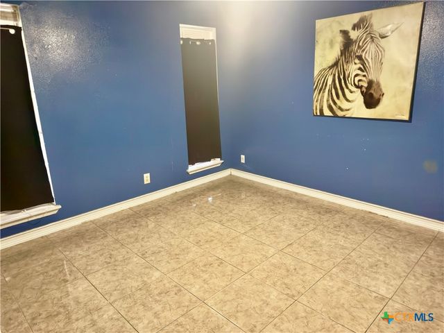 3303 Flamingo Drive, Victoria, TX 77901