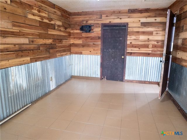 3303 Flamingo Drive, Victoria, TX 77901