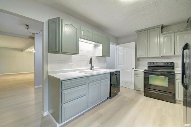 4702 N 43, Solsberry, IN 47459