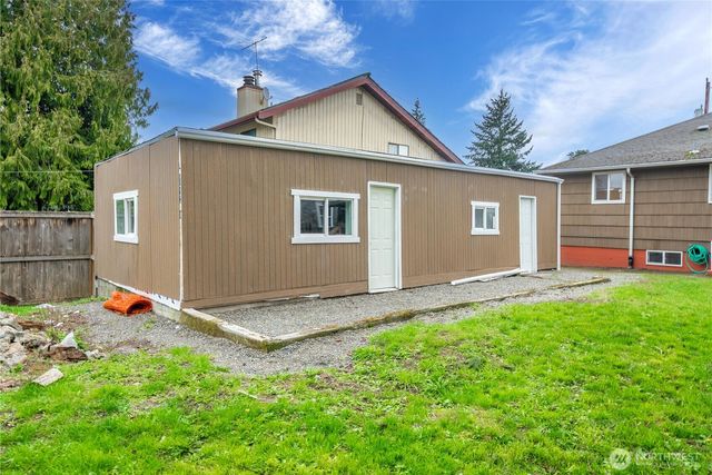 9717 NW 14th Avenue, Seattle, WA 98117