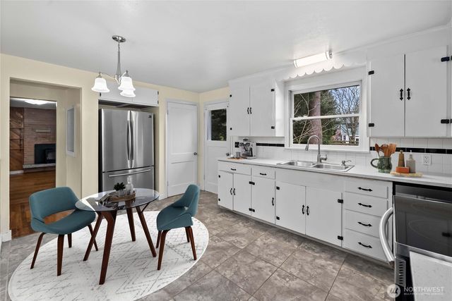 9717 NW 14th Avenue, Seattle, WA 98117