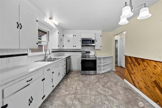 9717 NW 14th Avenue, Seattle, WA 98117