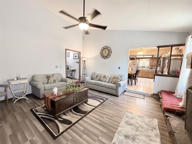 511 N Dawn Lane, Sapulpa, OK 74066